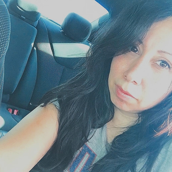 Meet the ✨💁🏻♀️ Posher ., Lisa ! - Picture 1 of 4